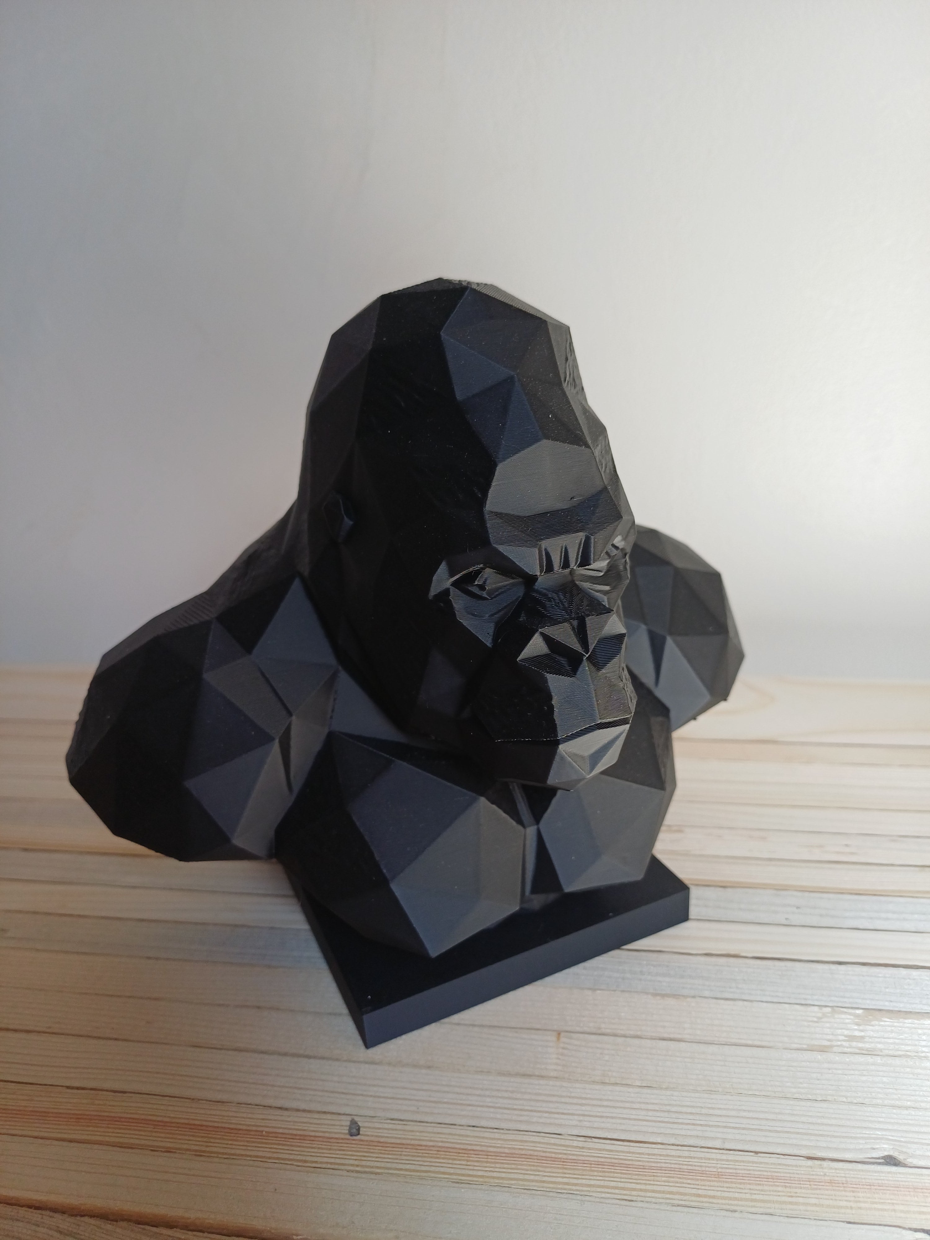 Low Poly Gorilla Bust Sculpture 18cm Geometric Ape Statue Black