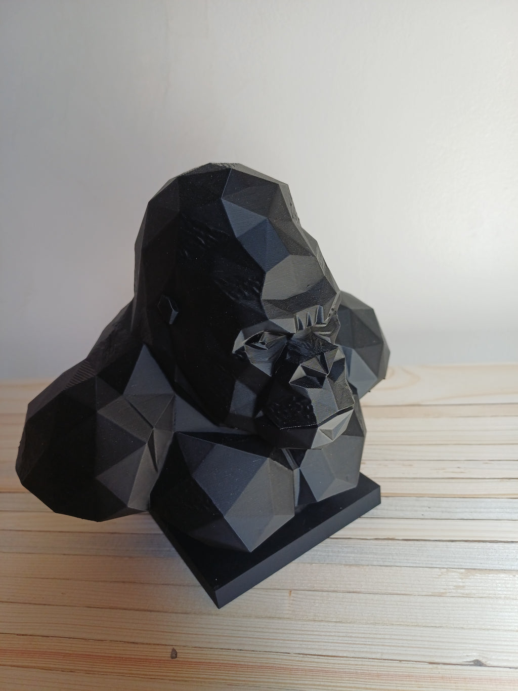Low Poly Gorilla Bust Sculpture 18cm Geometric Ape Statue Black