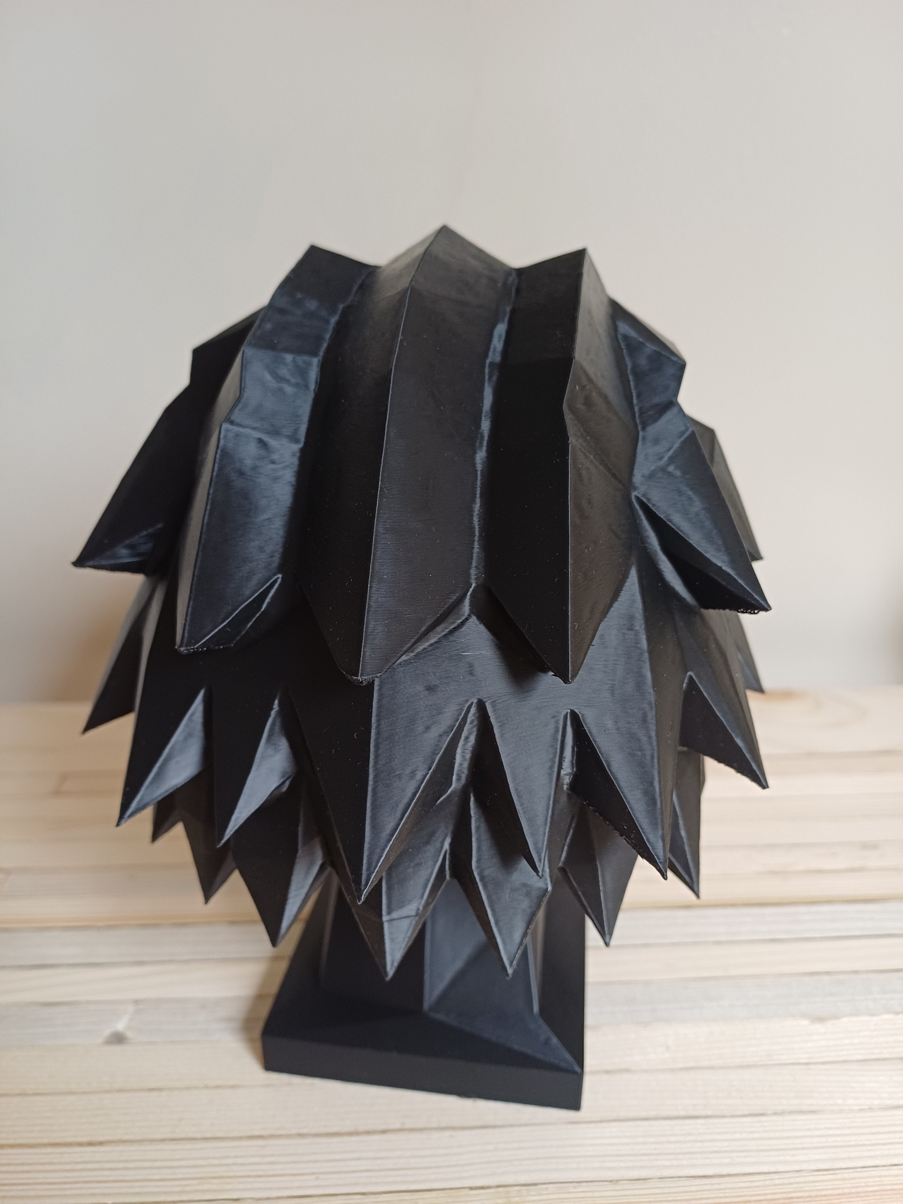 Leo Lion Bust Sculpture 20cm Geometric Lion Head Statue Leo Shelf Ornament Black