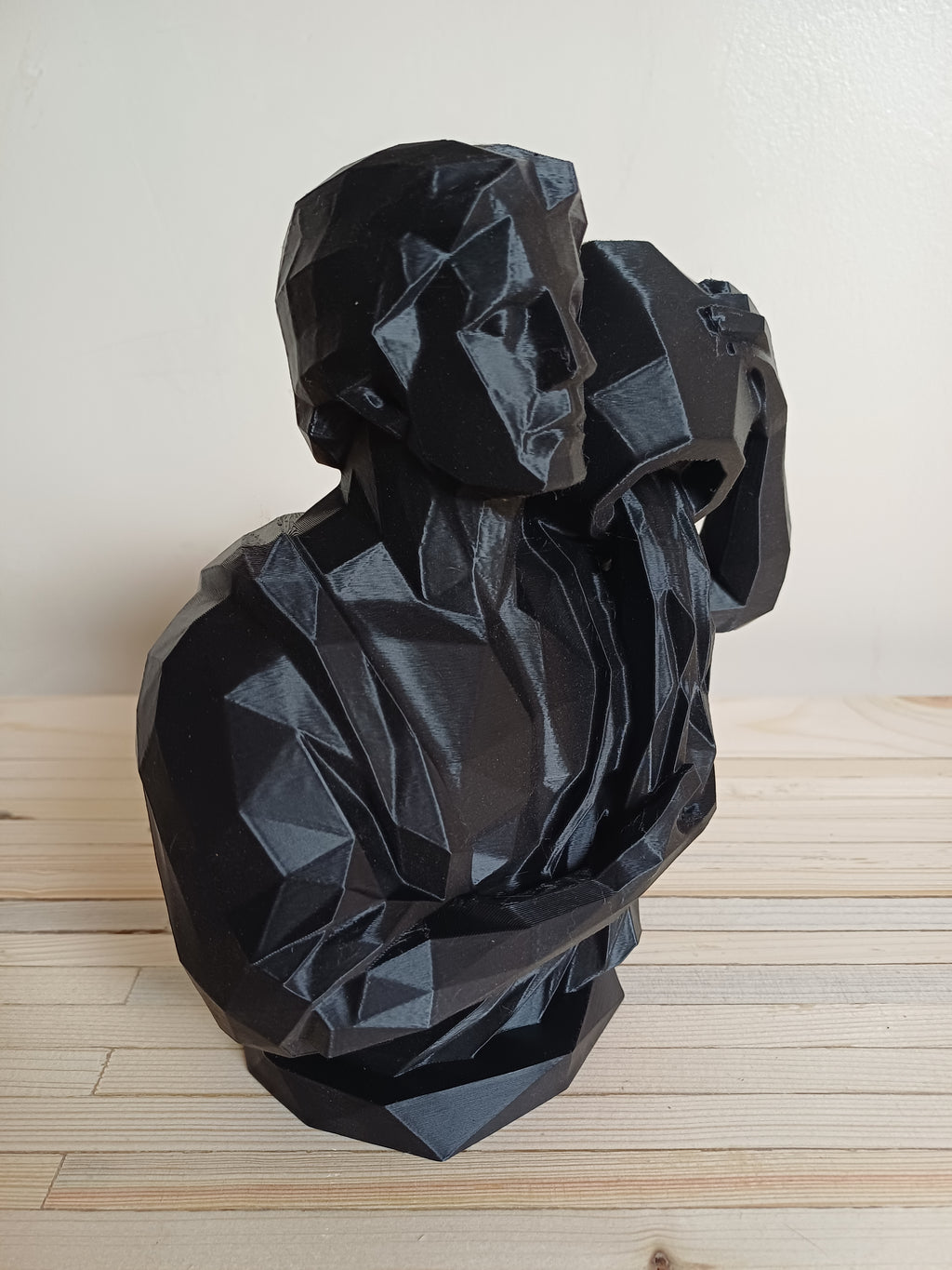 Low Poly Aquarius Water Bearer Bust Sculpture 20cm Geometric Zodiac Statue Matte Black Aquarius Star Sign Gift Gothic Home Decor Shelf Ornament Figure