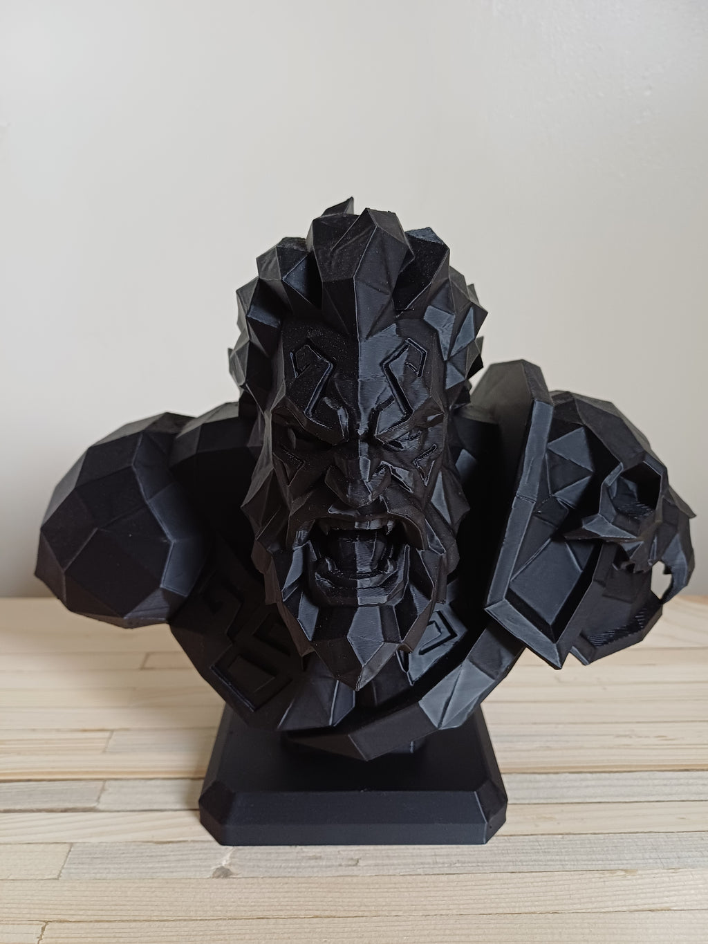 3D Printed Low Poly Berserker Bust Statue — 20cm, DnD Fantasy Barbarian Figure, Black