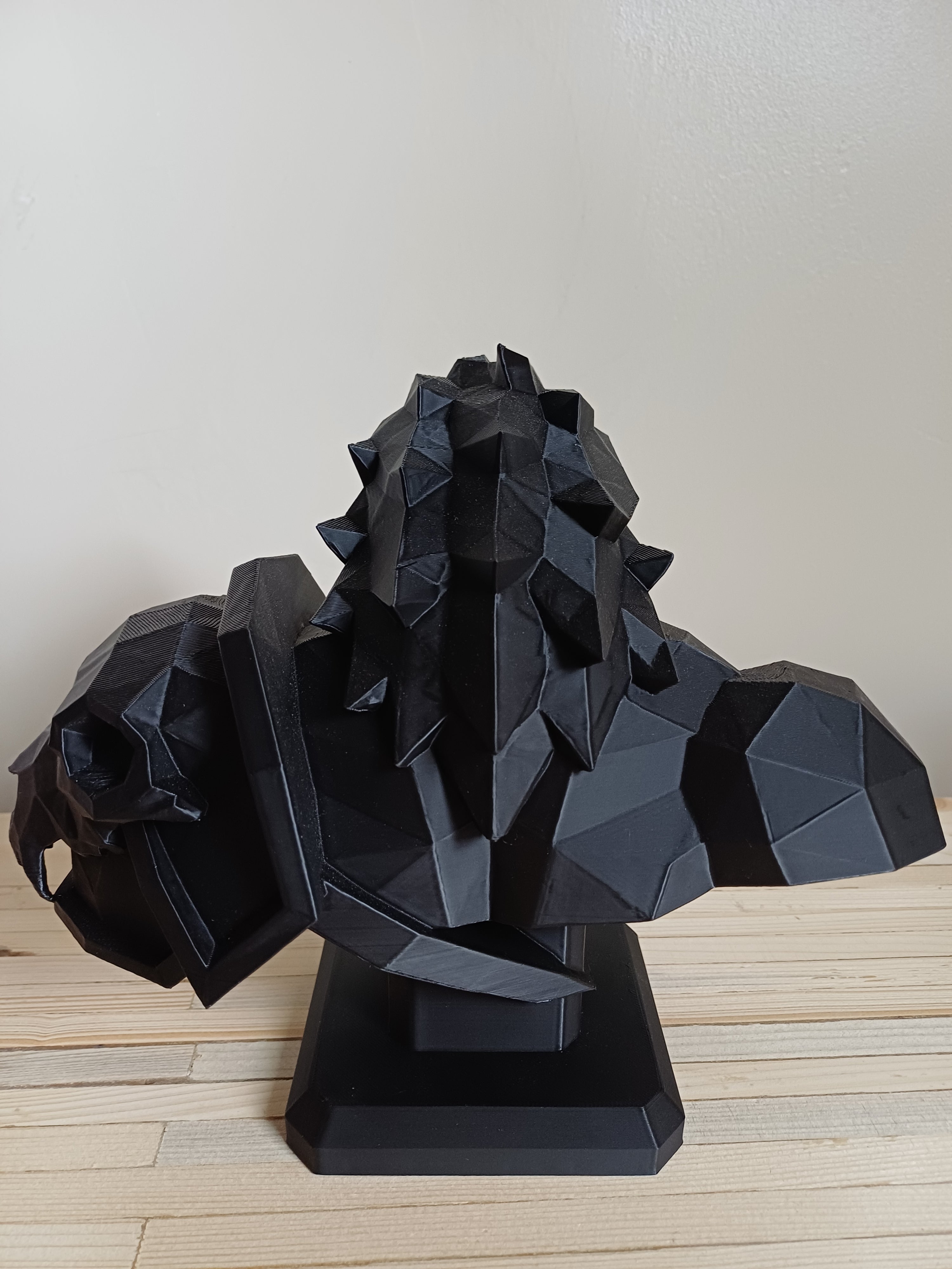 3D Printed Low Poly Berserker Bust Statue — 20cm, DnD Fantasy Barbarian Figure, Black