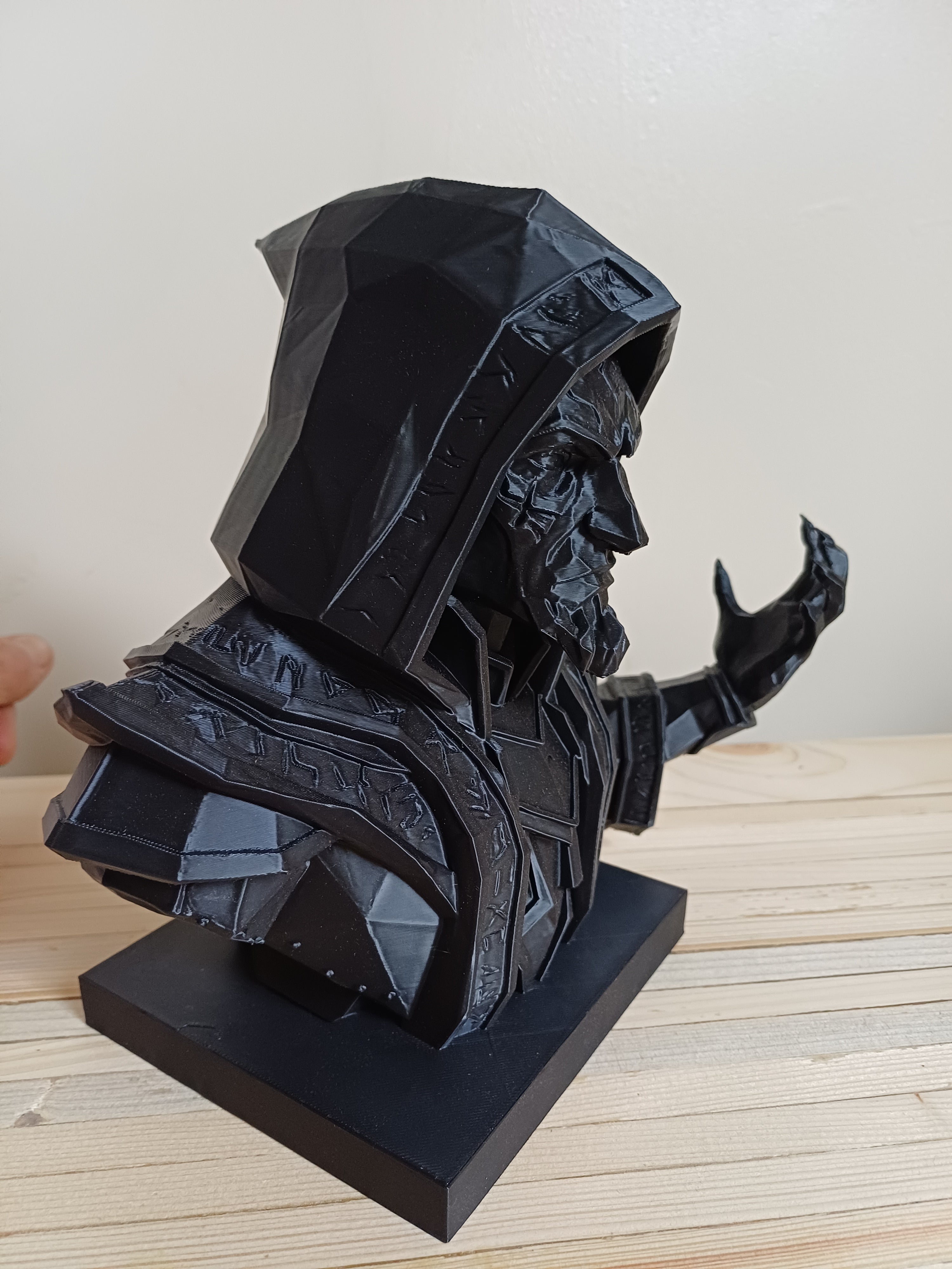 Warlock Bust Statue 3D Printed Low Poly — 20cm, DnD Dark Mage Sorcerer Figure, Black